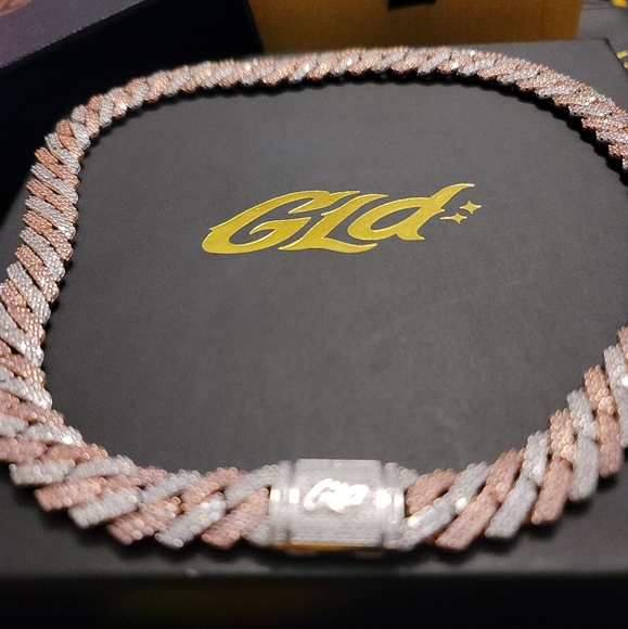 20" 2 tone white/rose gold plated iced out prong choker from "SHOP GLD" - Picture 3 of 6